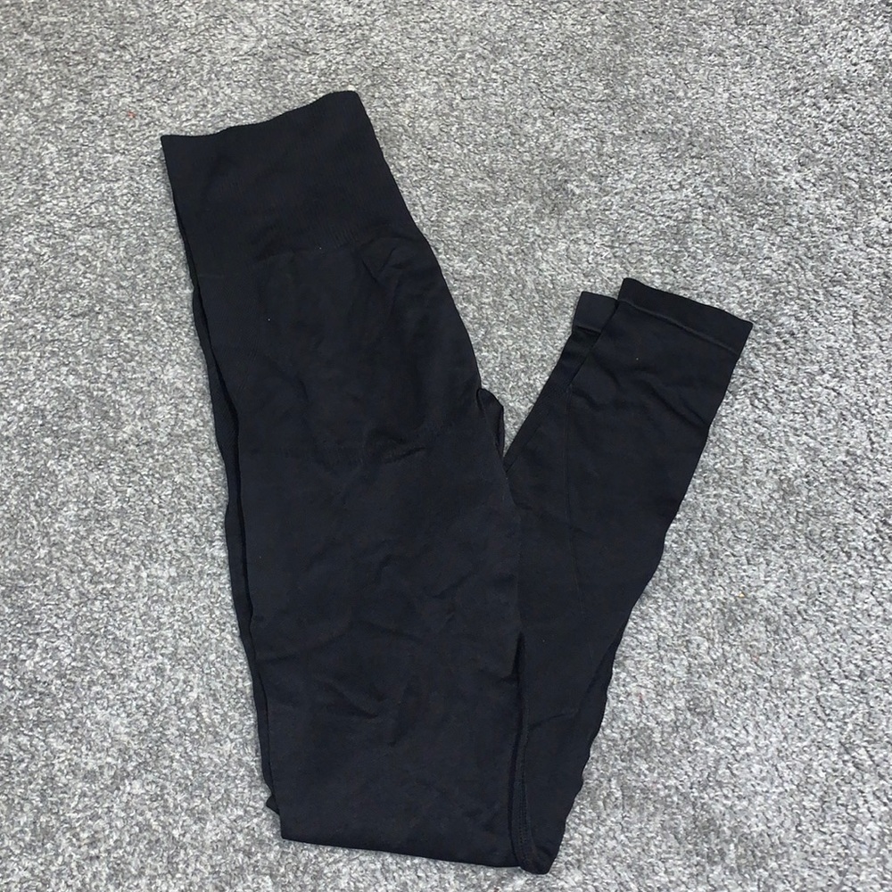 Black leggings